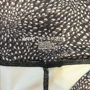 Aerie Monochrome Patterned Leggings
